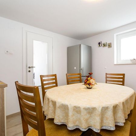 Apartment Near The Sea Judita Malinska Oda fotoğraf